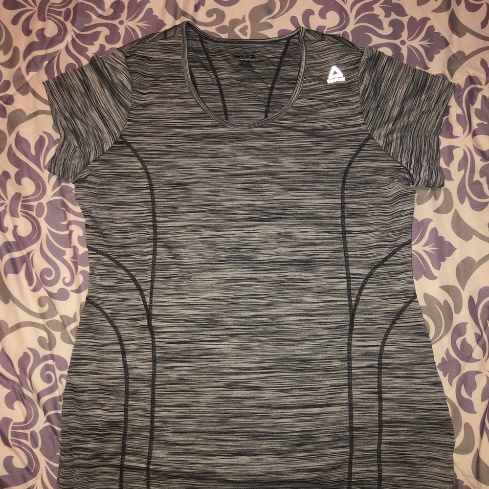 NWOT Gray Reebok T-Shirt, L